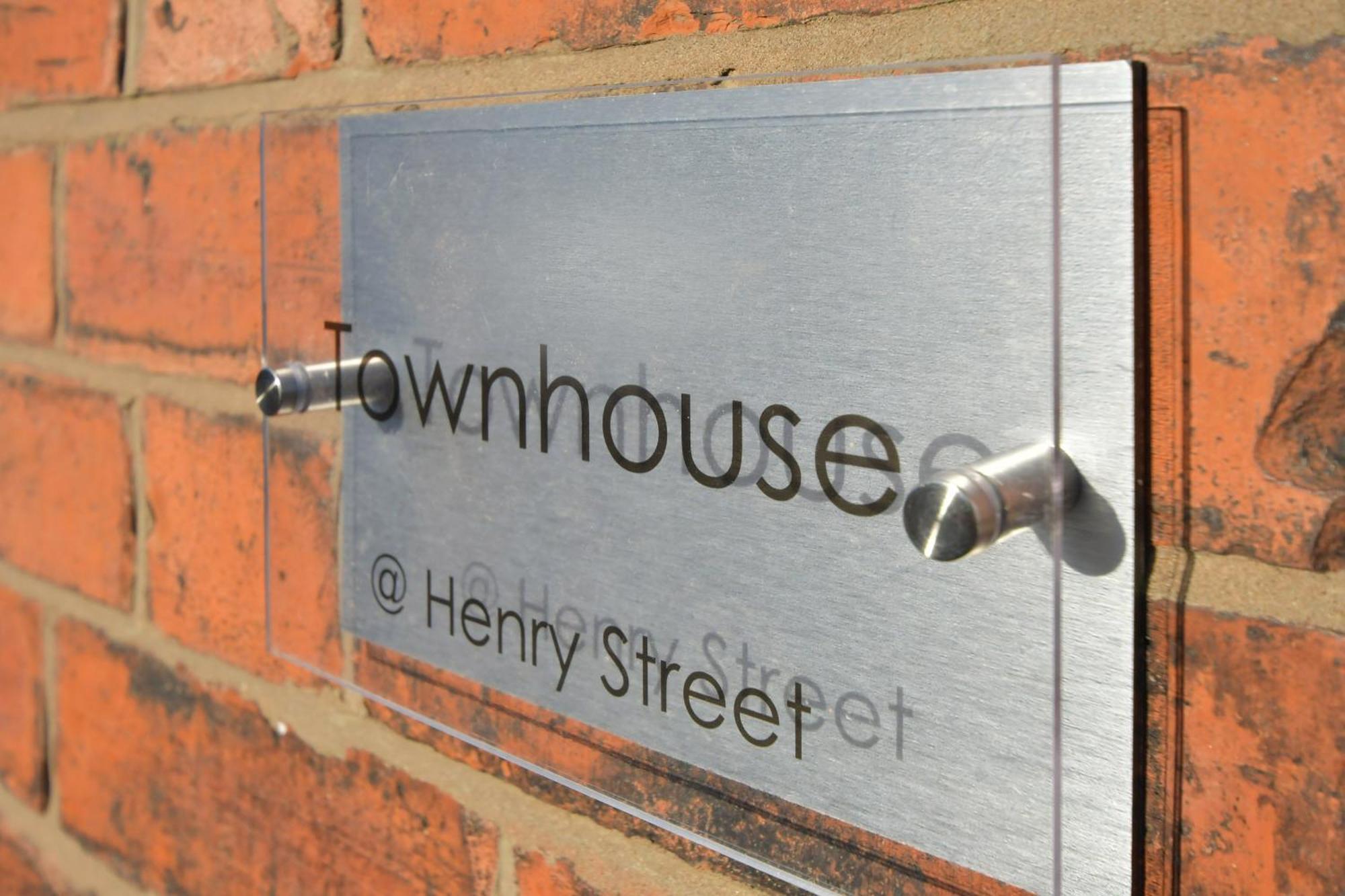 Hotel Townhouse @ Henry Street Crewe Esterno foto